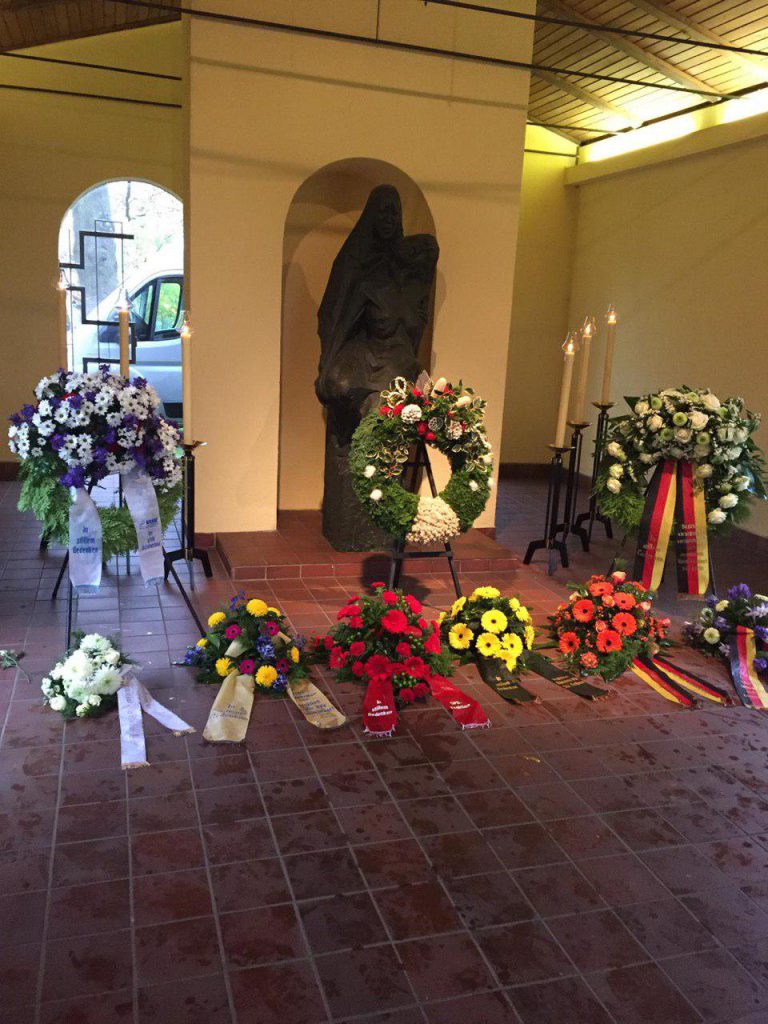 Gedenken zum Volkstrauertag in Alt-Reinickendorf